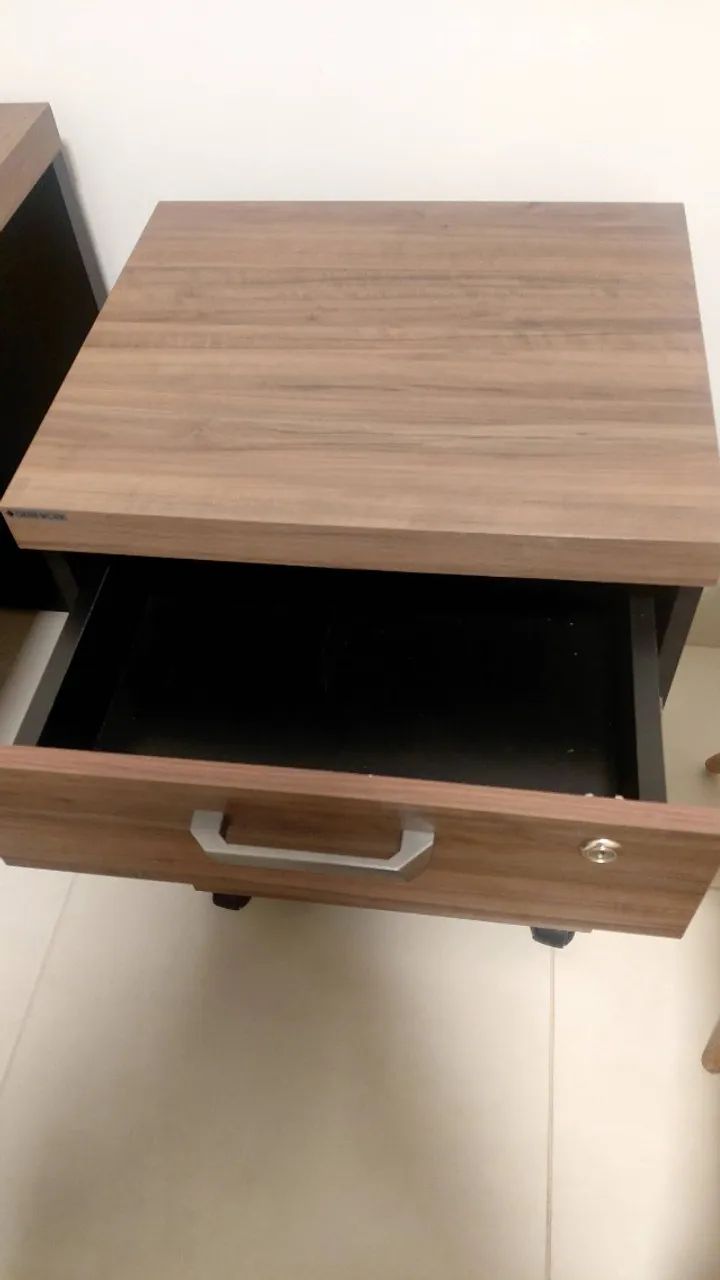 Conjunto - Mesa e Gaveteiro - Foto 3