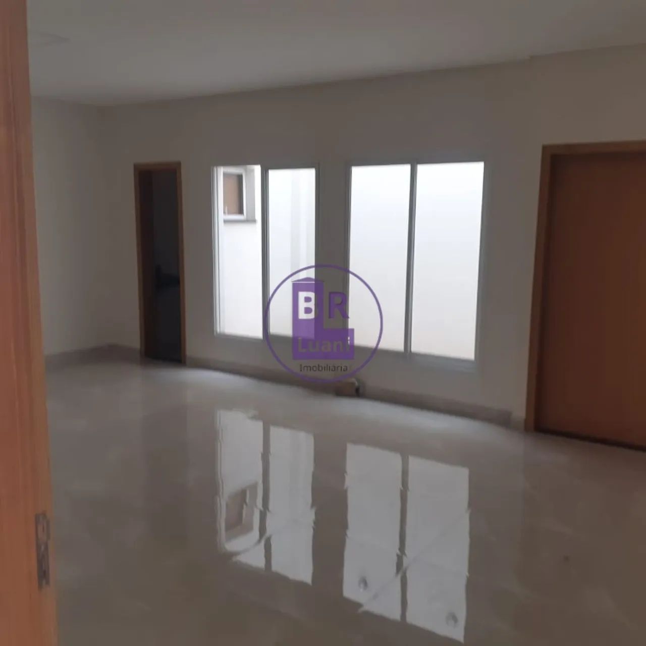 Sala para locação comercial no centro - Foto 2
