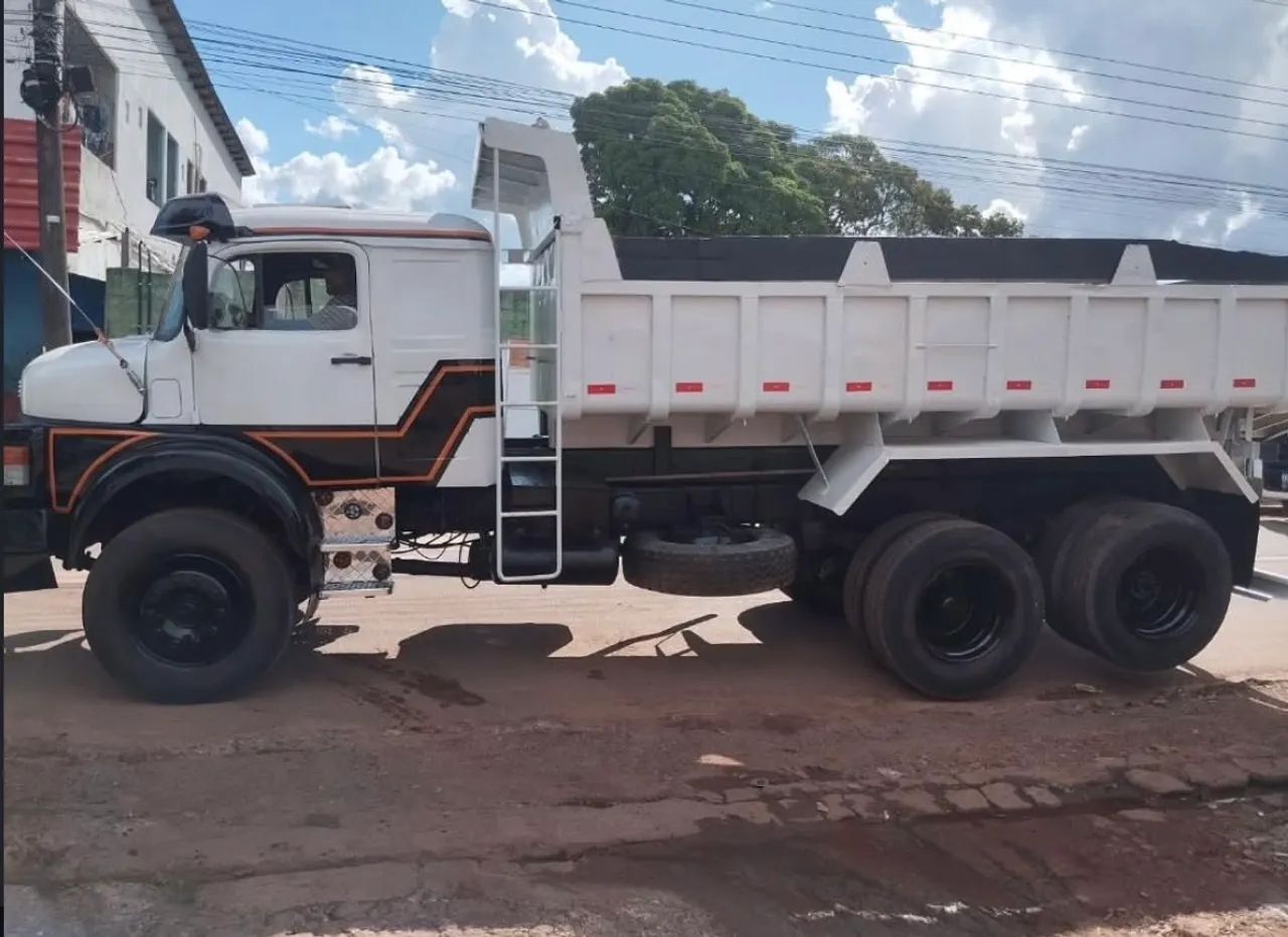 Serviço de Máquina e Caçamba  - Foto 2