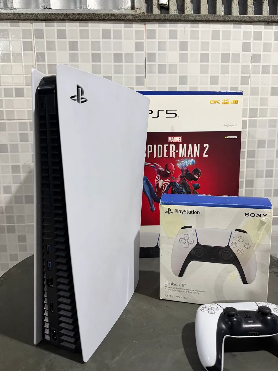 Ps5 com leitor de disco 2 controles e caixa seminovo - Foto 4
