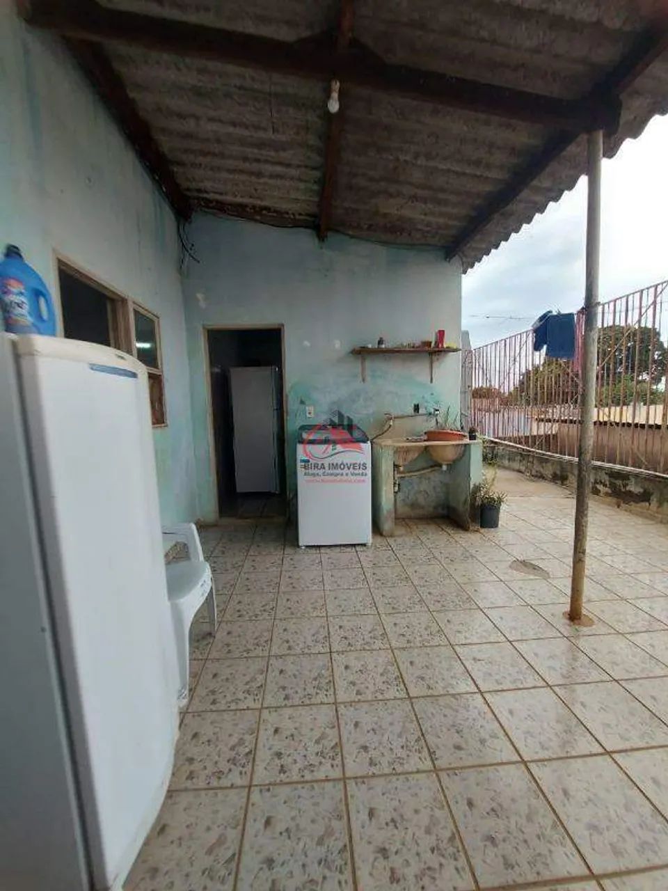Casa com ponto comercial no bairro Abadia com 3 quartos e 3 pontos comerciais - Foto 2