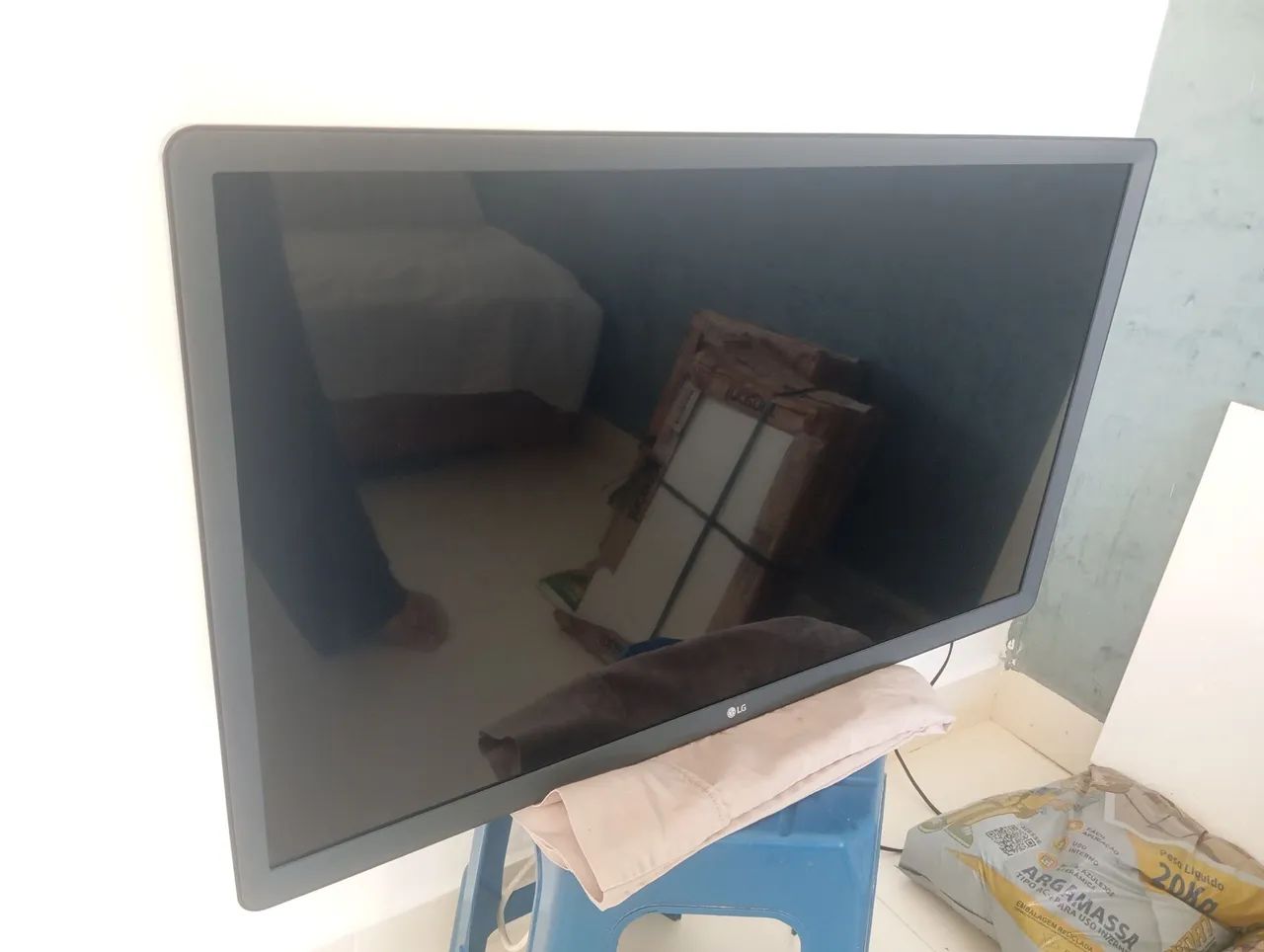 Tv Smart LG 32 Polegadas PARA VENDER HOJE. - Foto 2