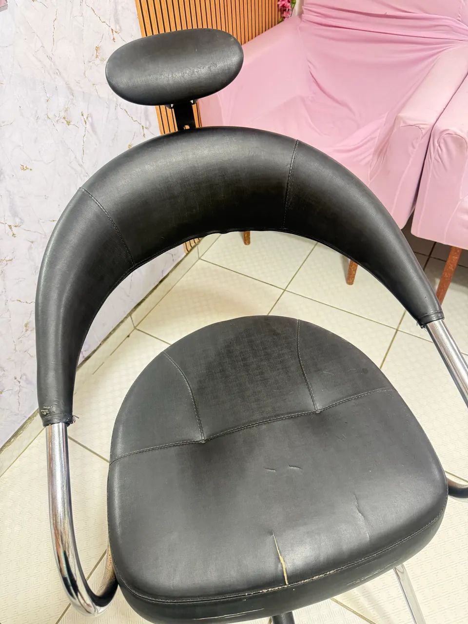 Vende-se cadeira hidráulica e lavatório  - Foto 5