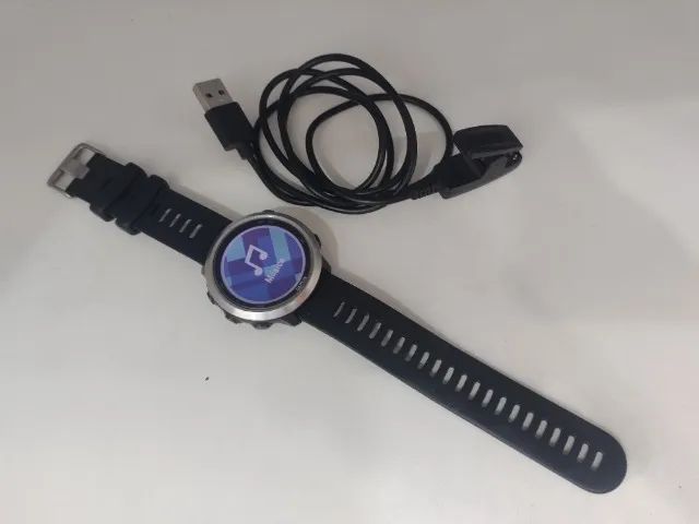 Relogio com GPS e frequencimetro Garmin Forerunner 645 Music
