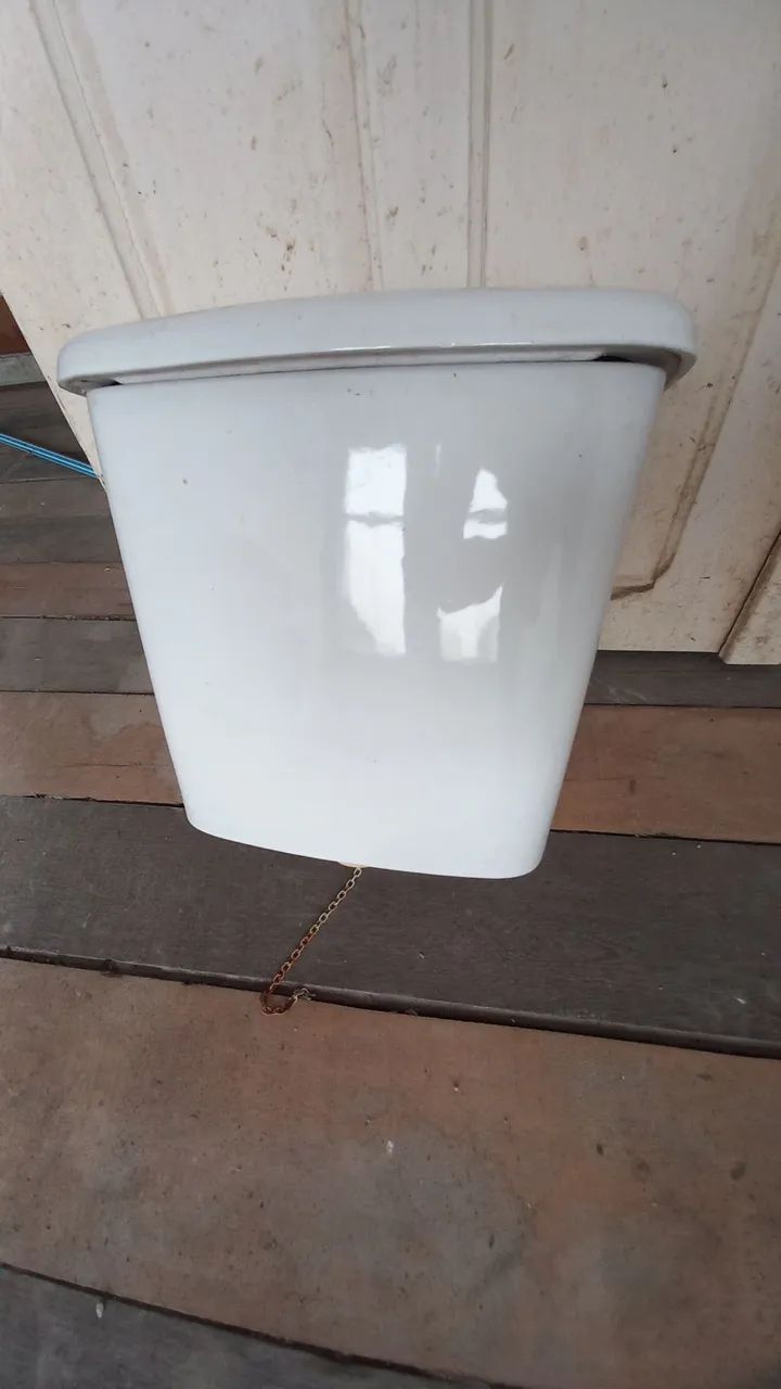 Deca concealed cistern