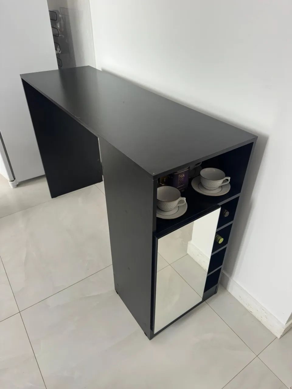 Vendo bancada/balcão com adega e espelho  - Foto 2