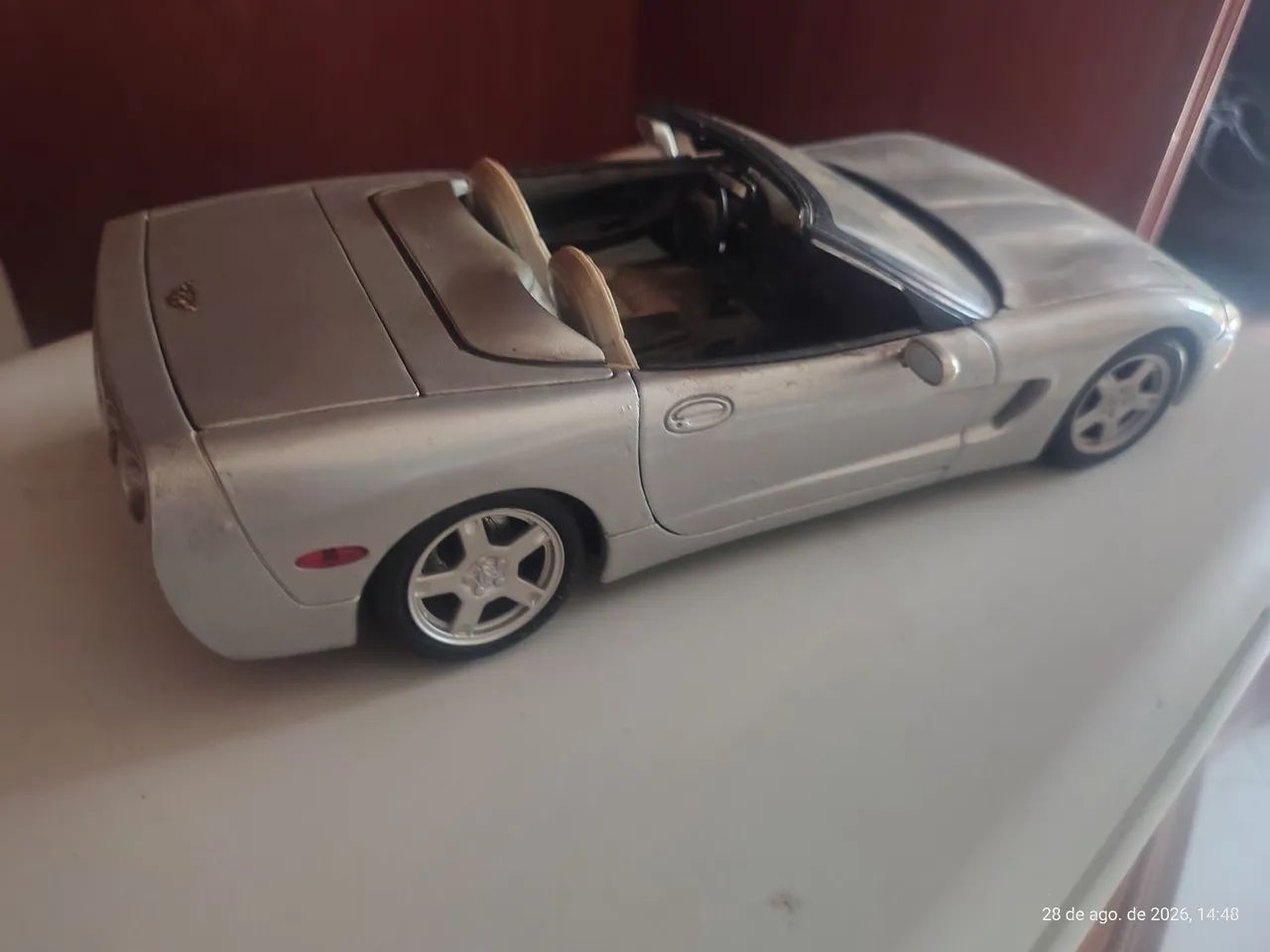 Corvette Maisto escala 1/18