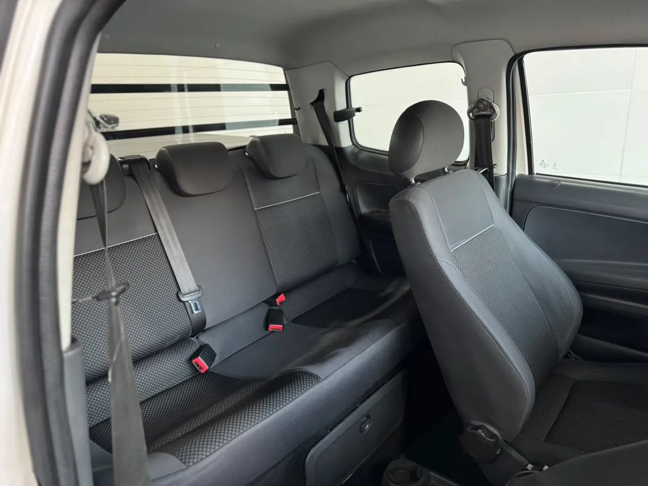 Volkswagen Saveiro Robust 1.6 Total Flex 8V CD 2019 - Foto 4