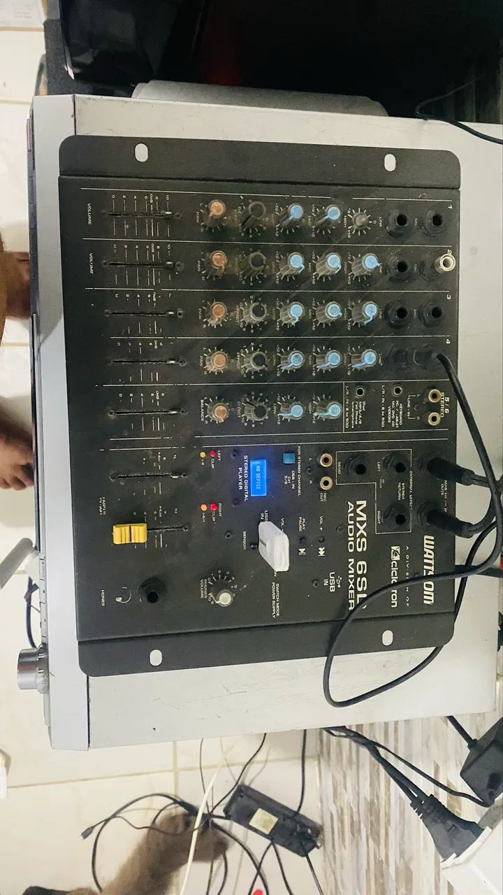 Mesa amplificada 