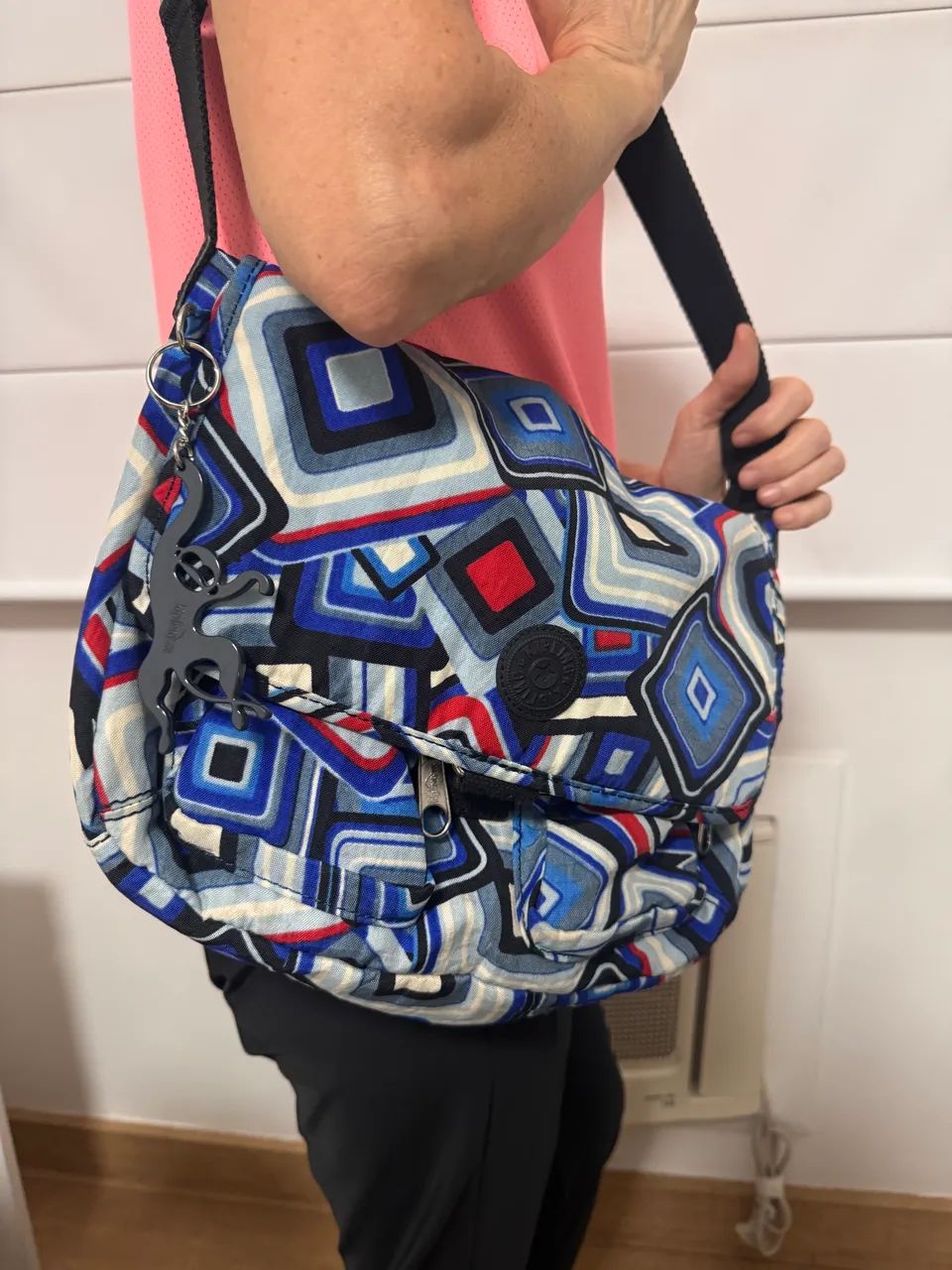 Bolsa Kipling original azul estampada vintage anos 2000 - Foto 3