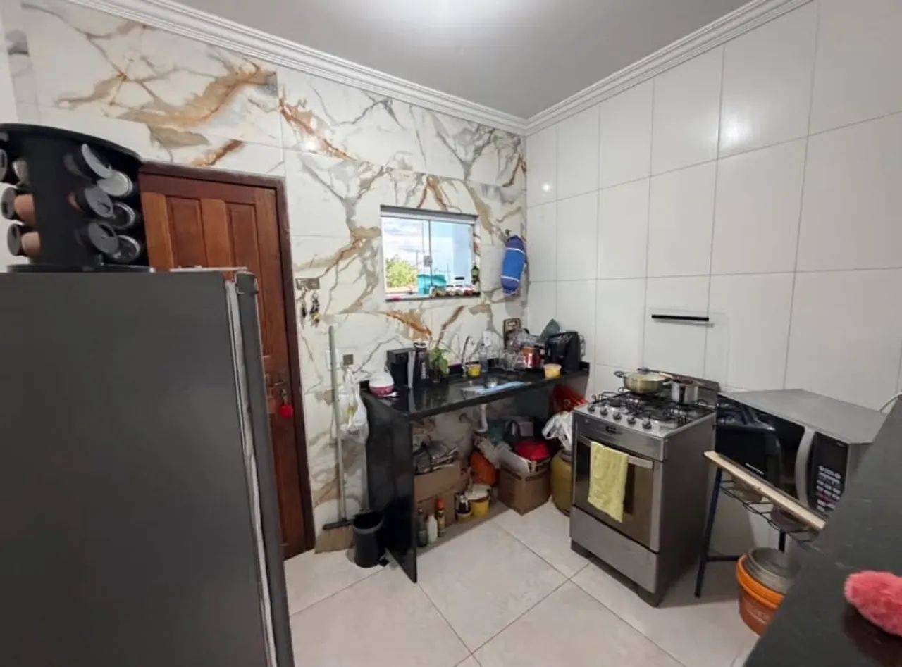 Vendo casa simples com terreno amplo em planalto  - Foto 2