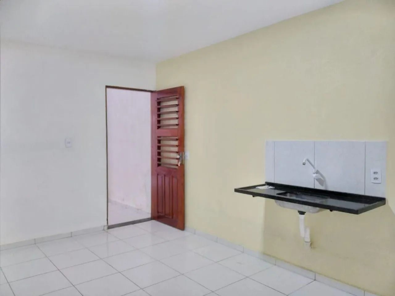 AR035 - Casa na Rua C - SIM - 2/4 com laje - Foto 2