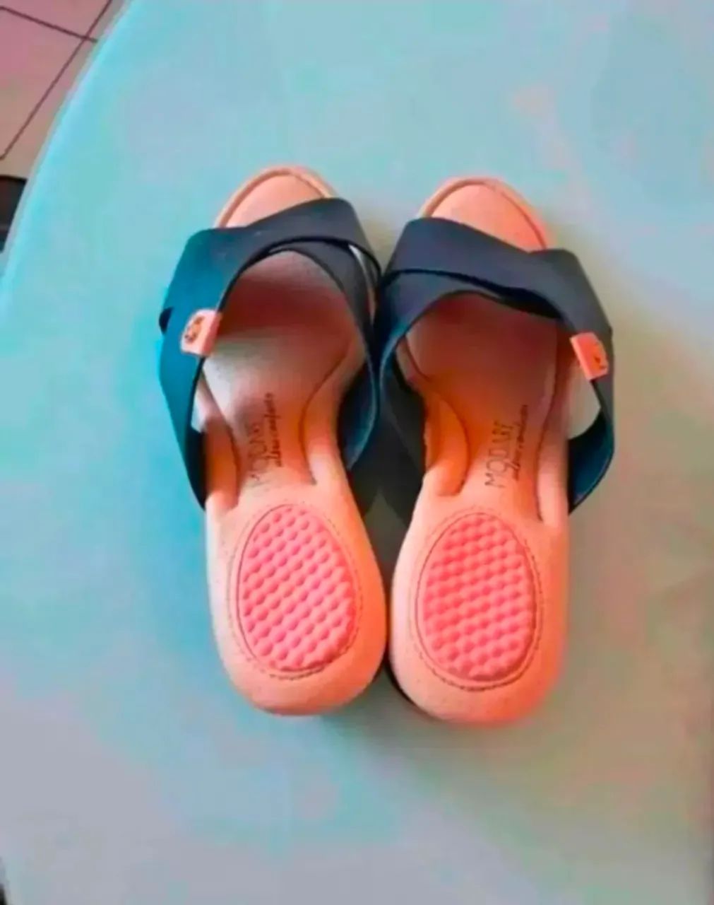 Vendo 1 sandália modare - Foto 2