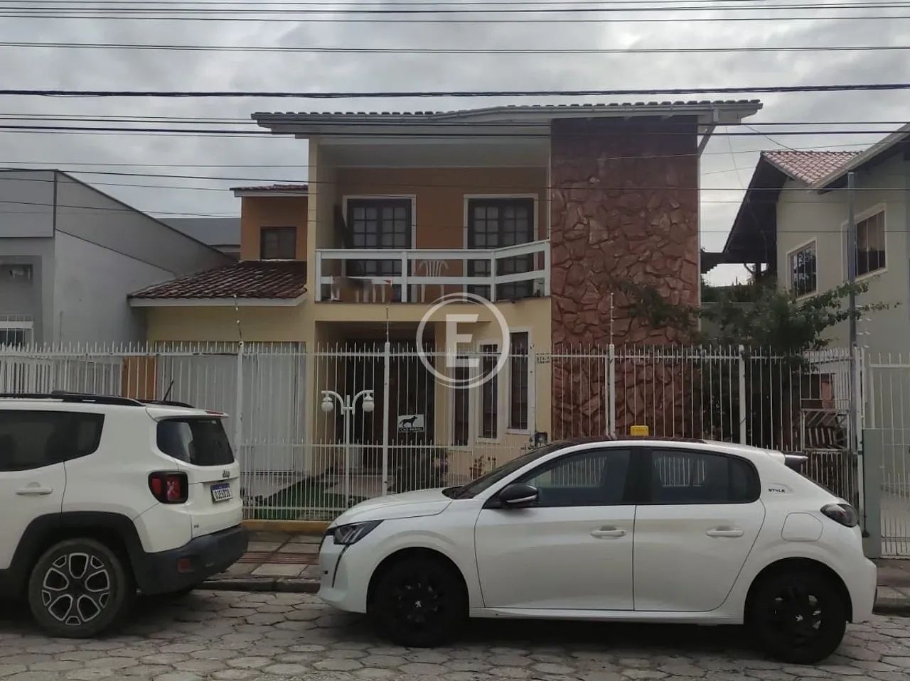Apartamento 5 Quartos com 1 Suíte - Canto
