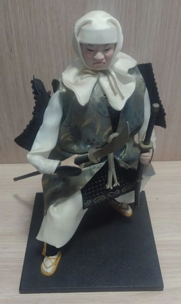 Boneco Samurai