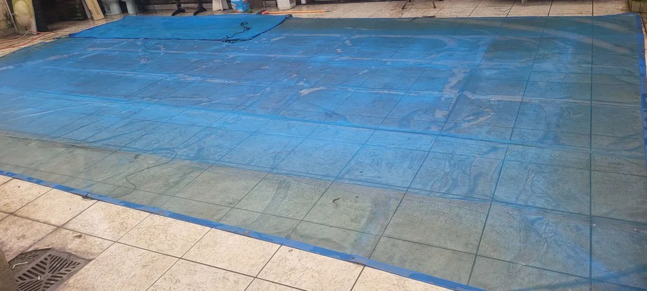 Vendo capa de proteção para piscina!