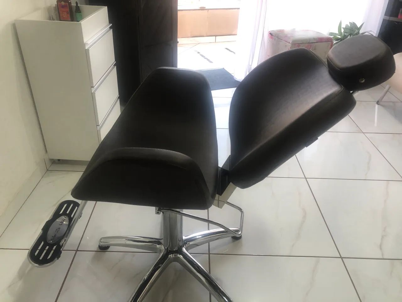 Móveis  para salão de beleza 