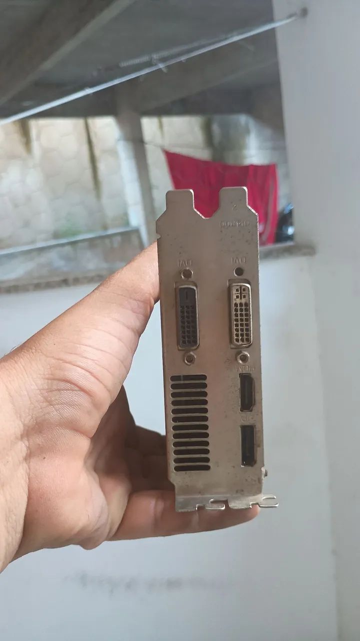 Placa de vídeo Radeon HD 6850 - Foto 2