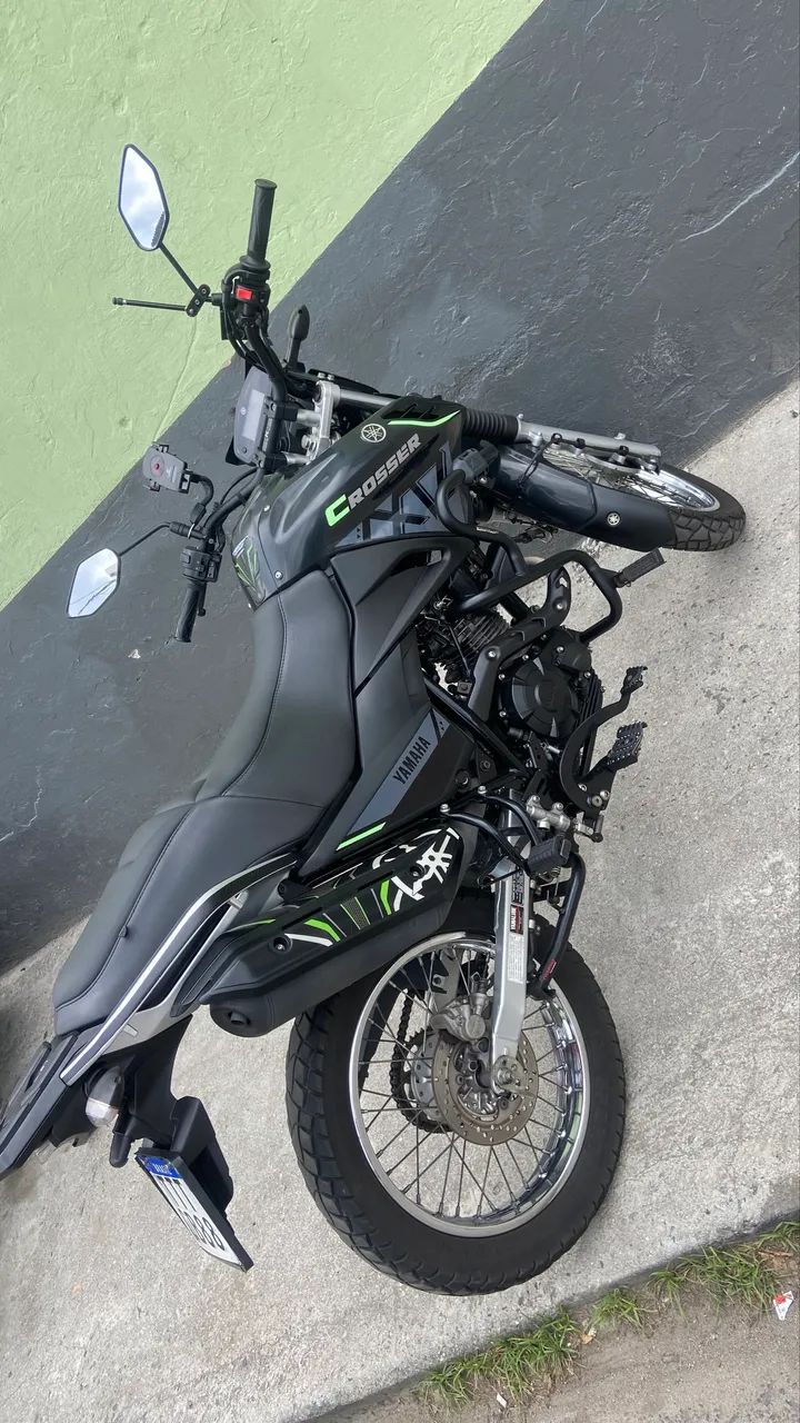 Crosser 2024