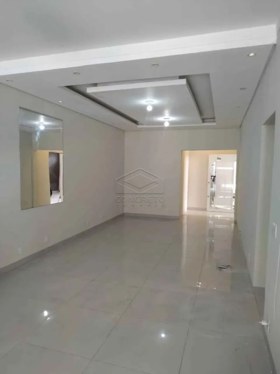 BELÍSSIMA CASA COM PISCINA E ÓTIMO ACABAMENTO EM BAURU/SP - Foto 2