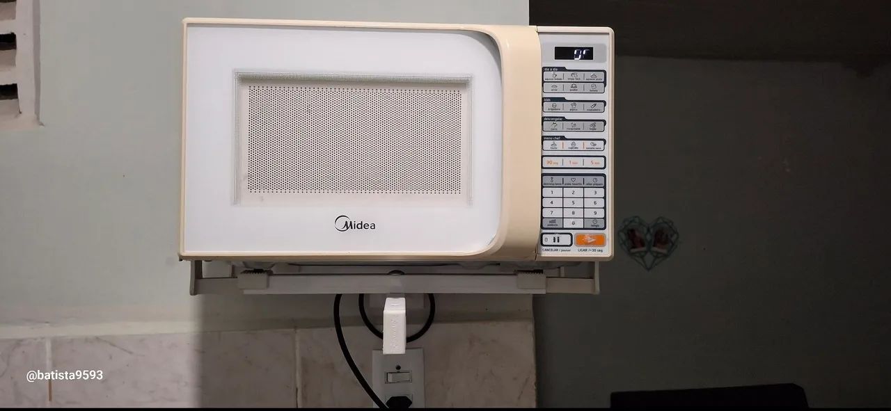? Micro-ondas Midea Live 20L + Suporte de Parede!