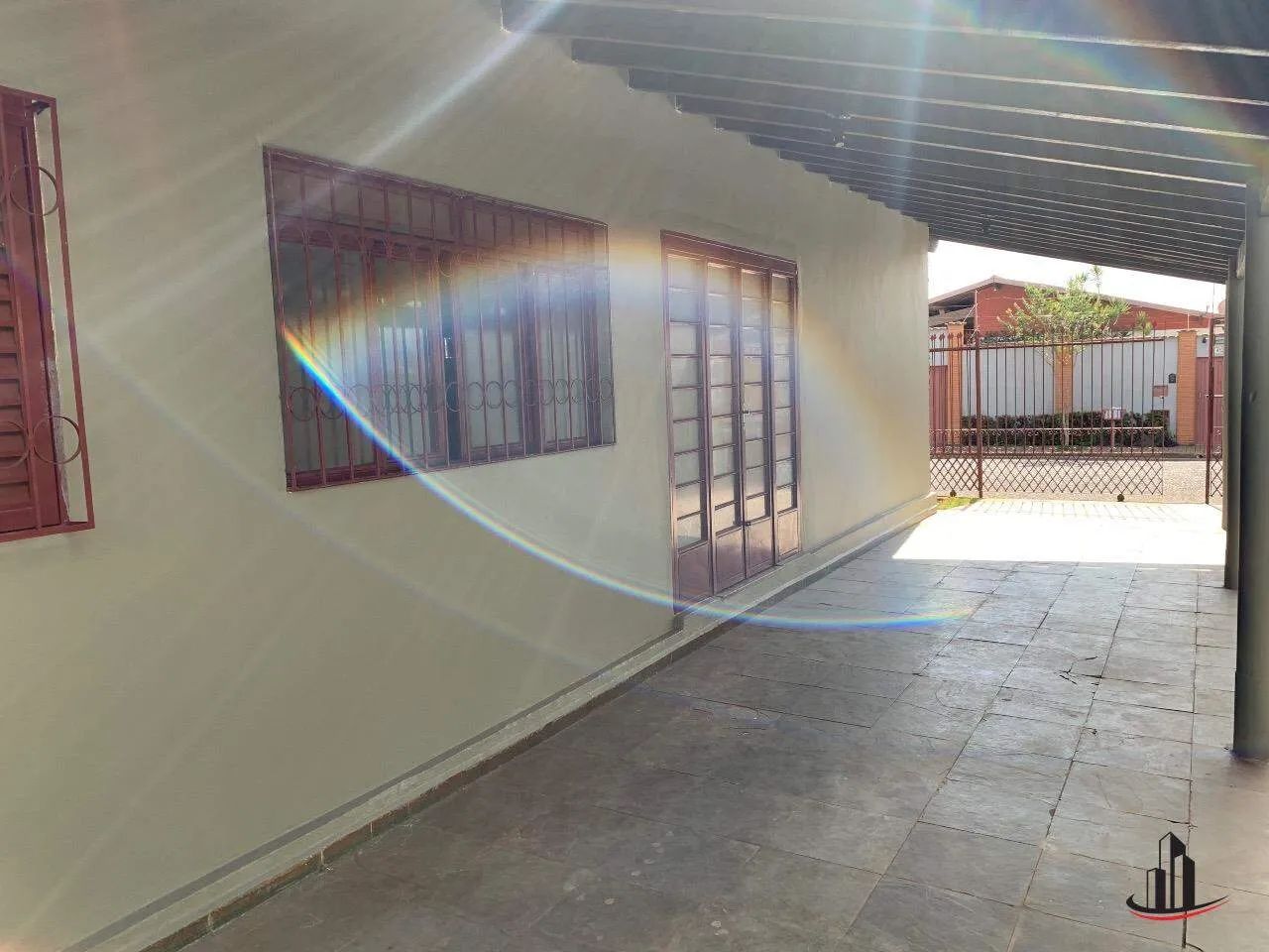 Casa com 4 quartos sendo uma suíte, garagem para 3 carros, próximo a faculdade Uniube - Foto 5