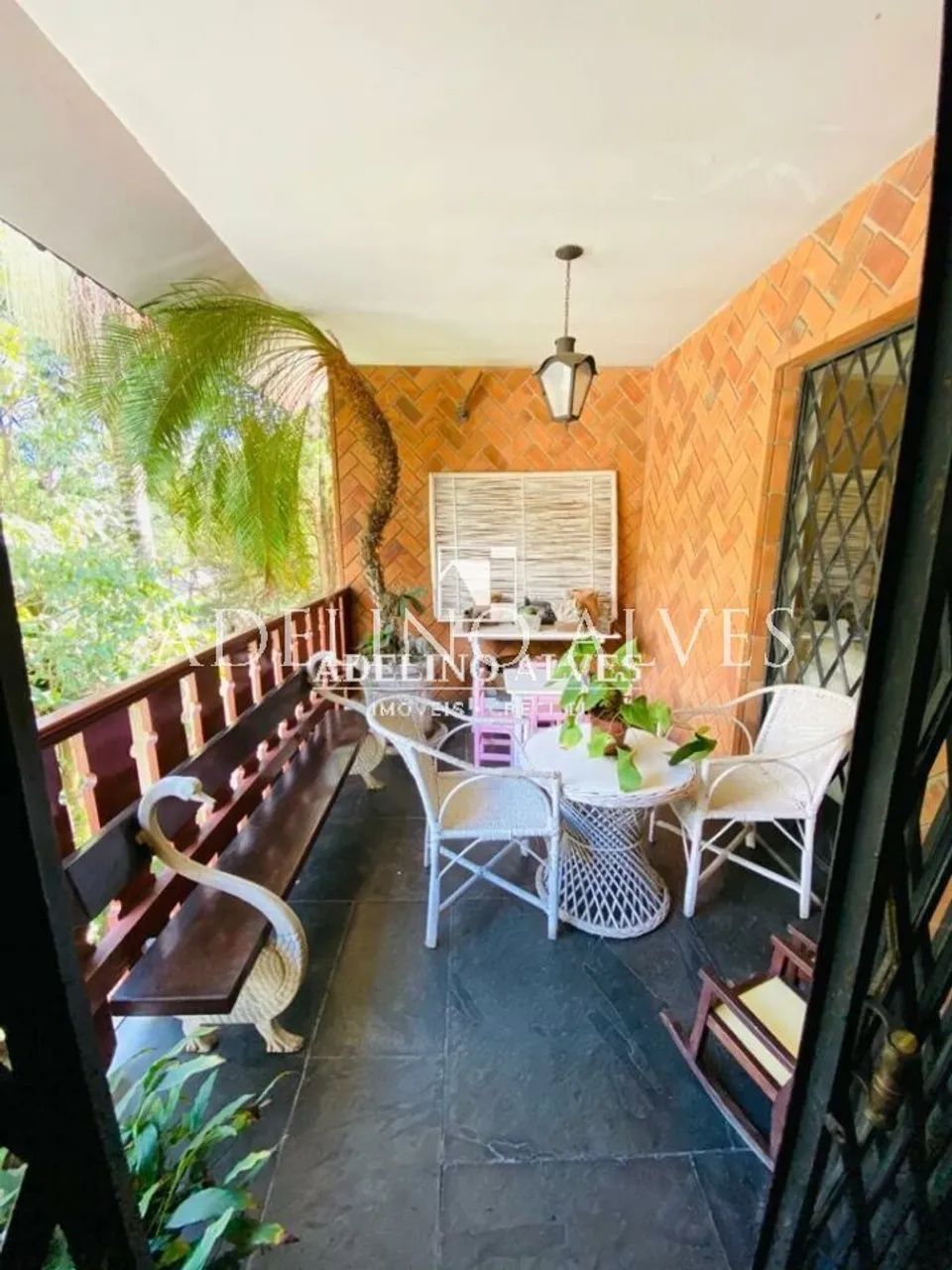 Vendo/Alugo Casa próxima a Praça Vinicius de Morais - Foto 5