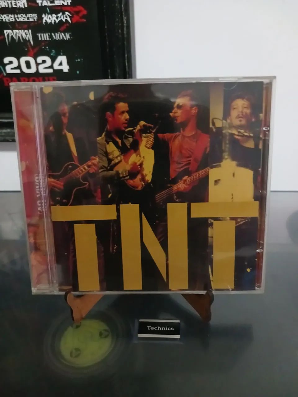 Cd da banda TNT