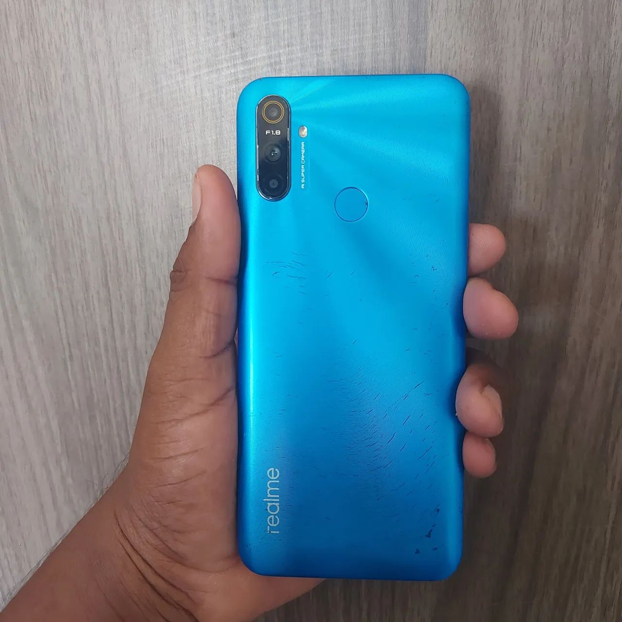 Vendo realme c3 64 Gb e 4gb Ram