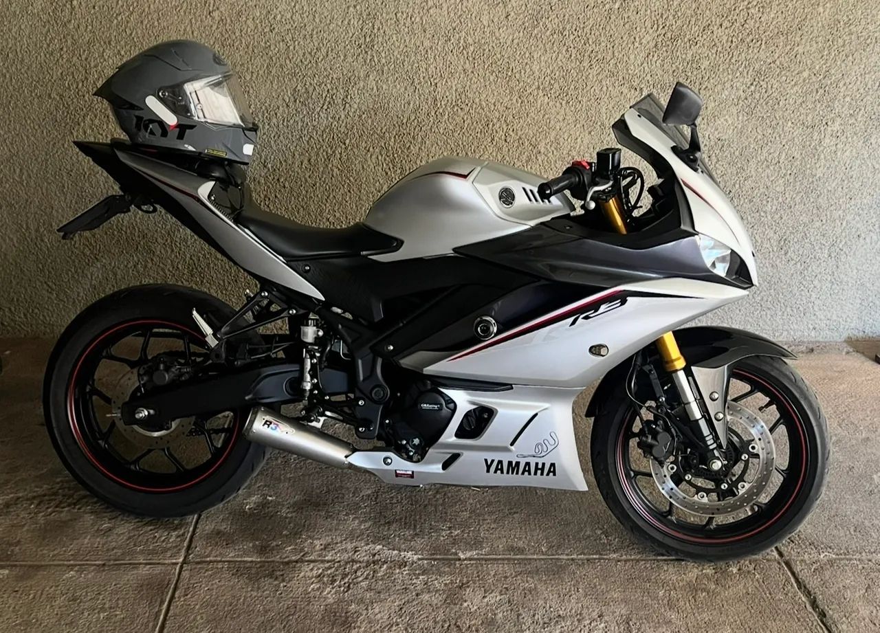 Yamaha R3 2021 PRATA