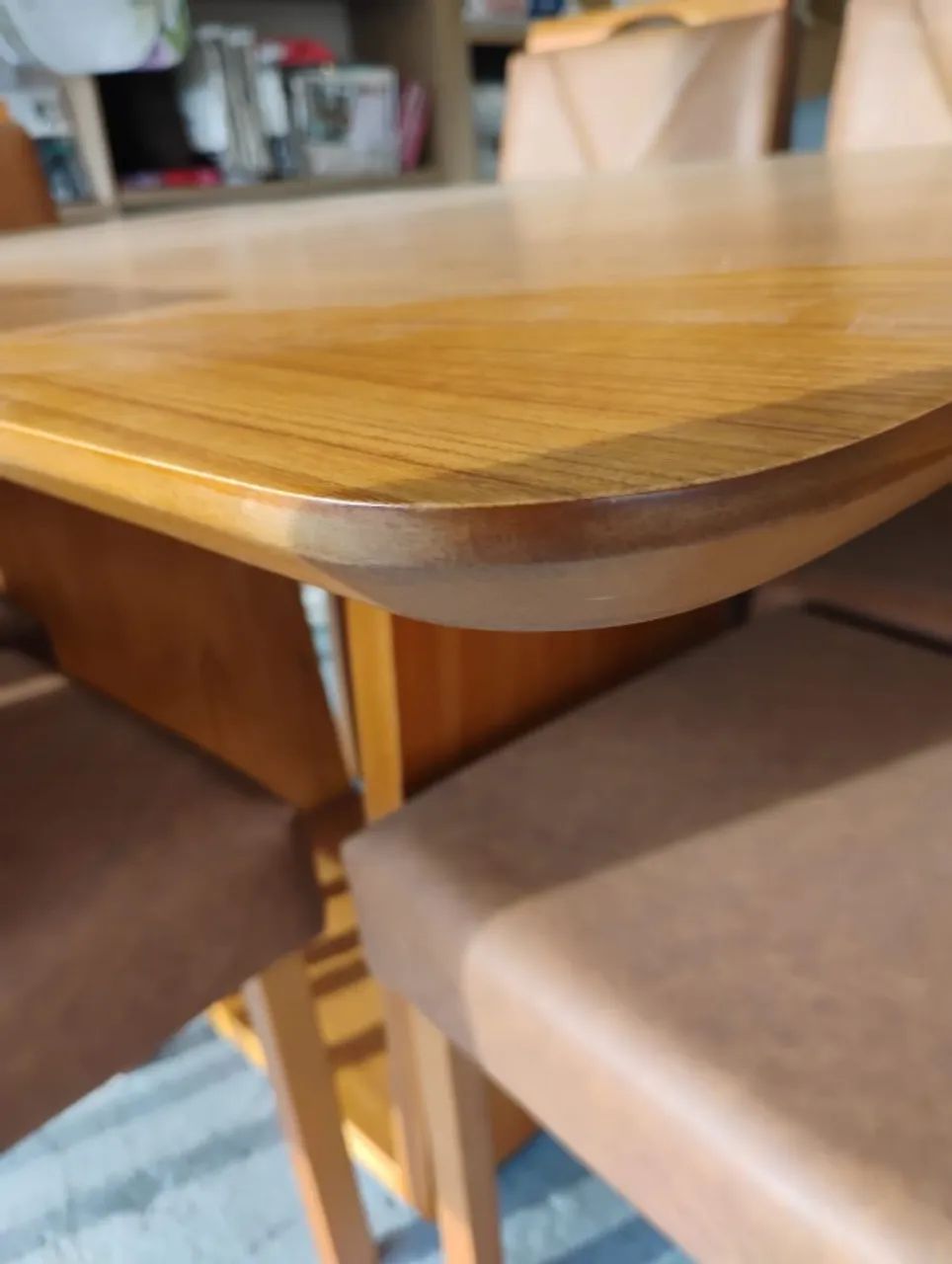 Mesa de jantar 6 cadeiras de couro  - Foto 2