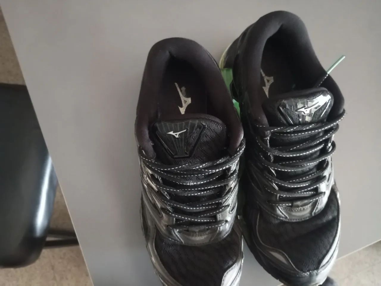 Mizuno Wave 8 prophecy 