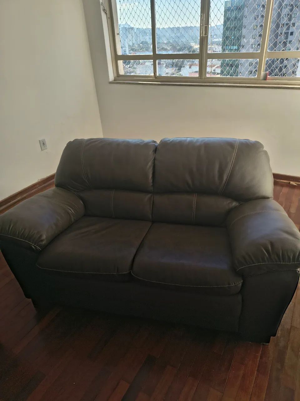 Jogo de sofá de couro  - Foto 2