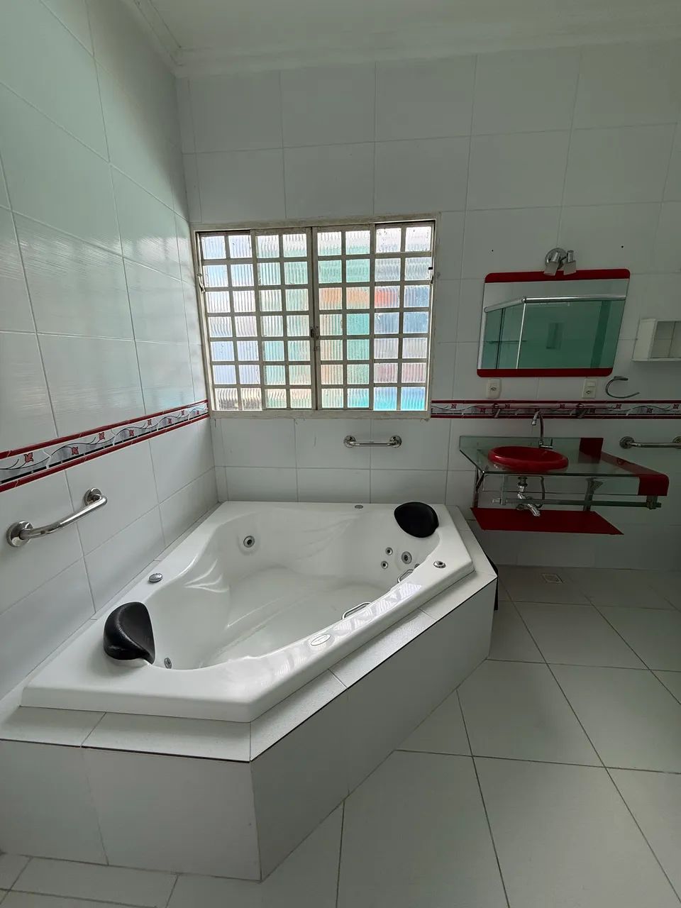 Via Veneto condomínio casa com piscina - Foto 2