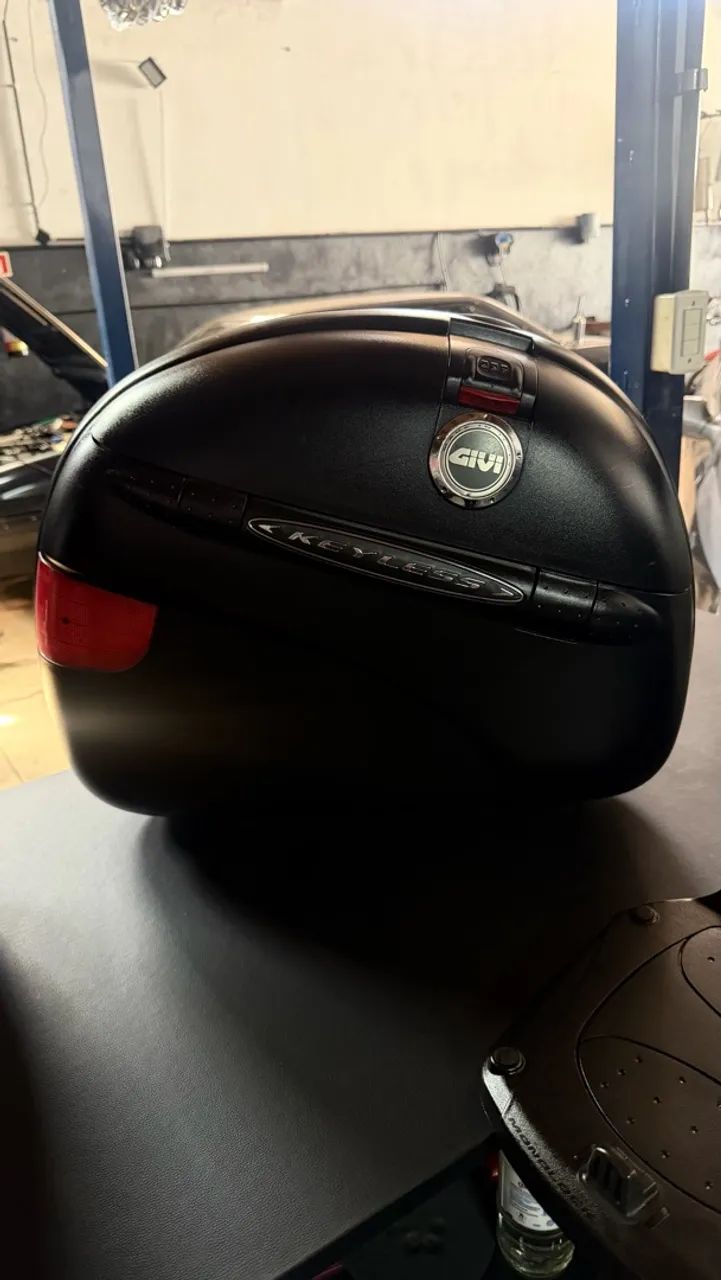 Vende-se baús originais GIVI  - Foto 2