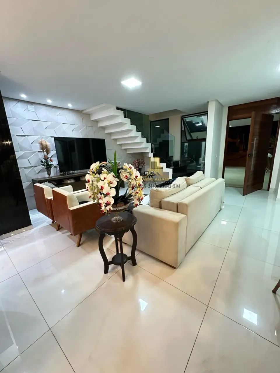 Casa com 04 quartos, piscina, varanda e 04 vagas, a venda, Alpha Jardins - Foto 5