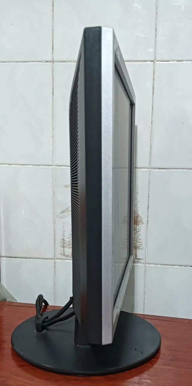Monitor LG Flaton L1750 Funcionando Perfeitamente  - Foto 5