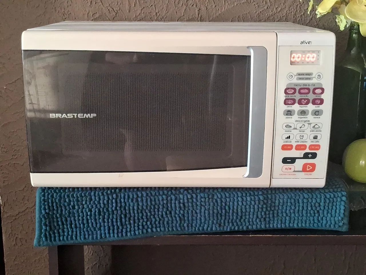 Microondas Brastemp 31 litros ( Funcionando perfeitamente) - Foto 3