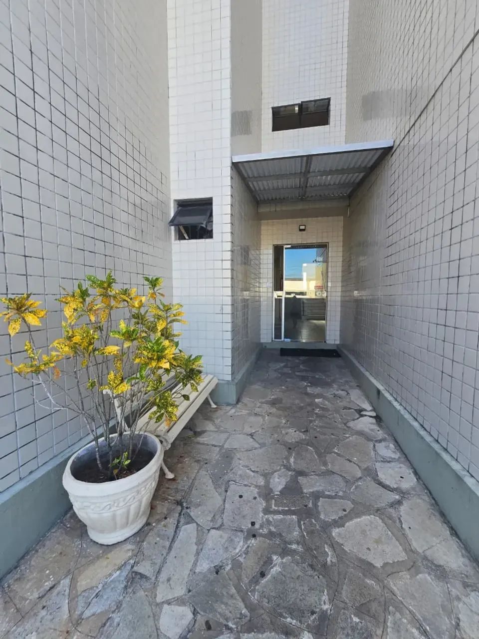 Apartamento com 3 quartos próximo. a principal do Bancários! - Foto 4
