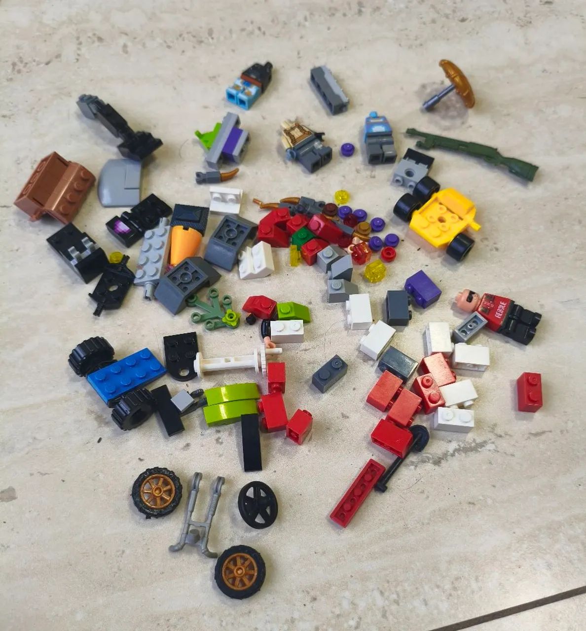 800 + Peças variadas Lego original, nave e Mine craft - Foto 4