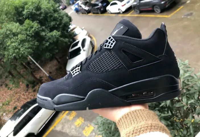 Air Jordan 4 Black Cat