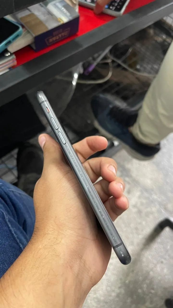 celular iphone 11 64gb preto  - Foto 2