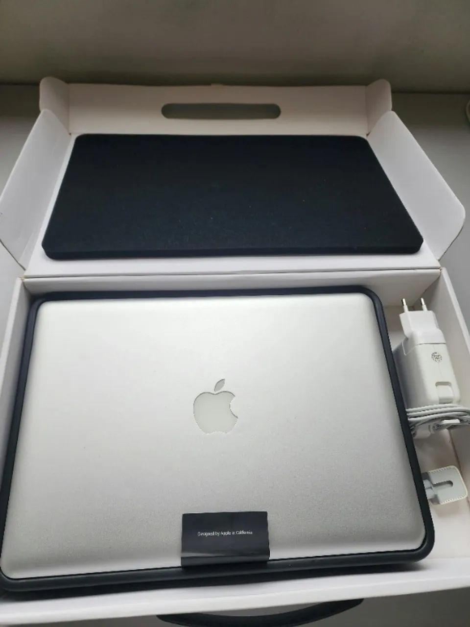 MacBook Pro 13" completo com caixa e manuais - Foto 2
