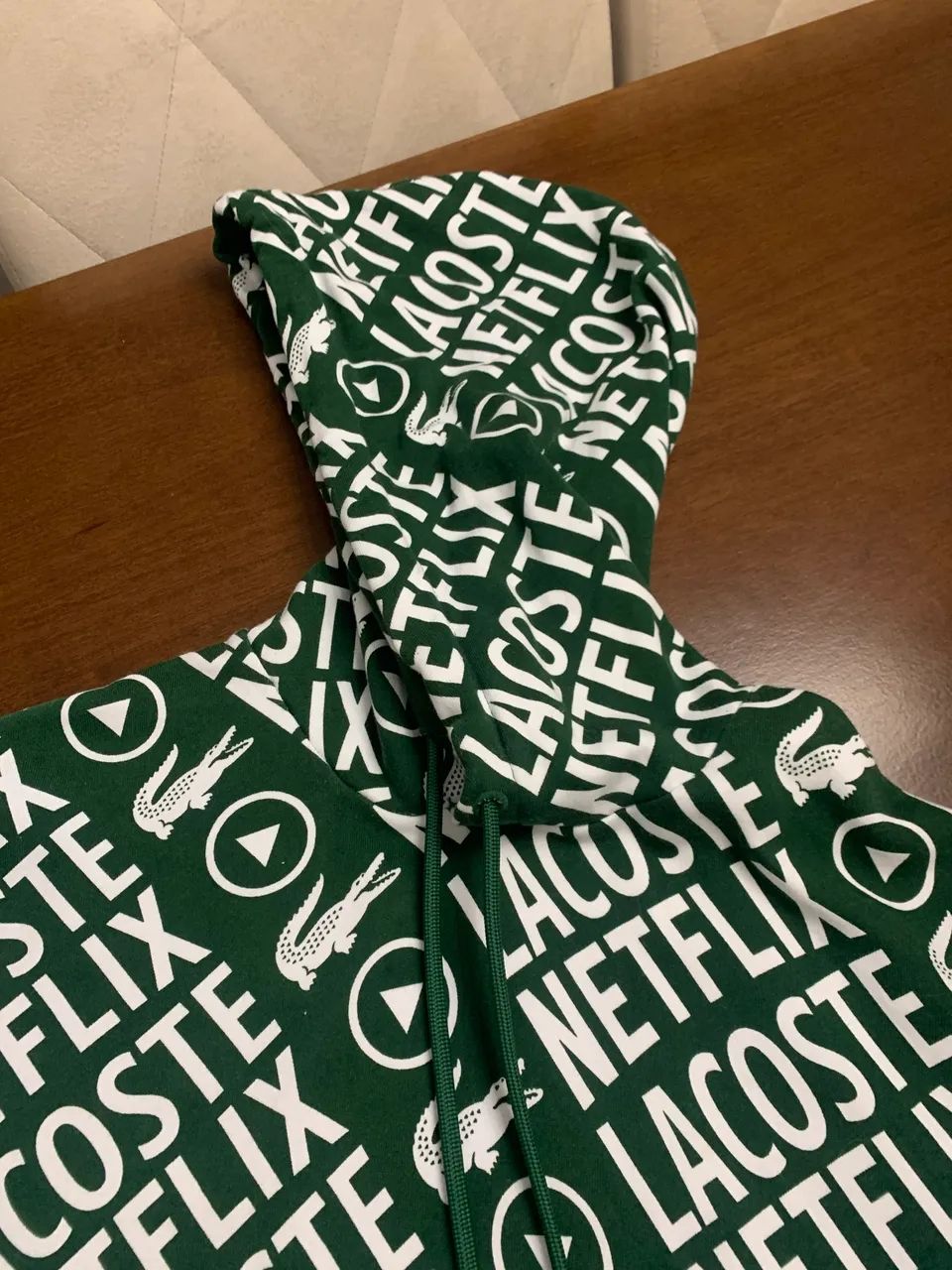 Moletom Lacoste Netflix  - Foto 2