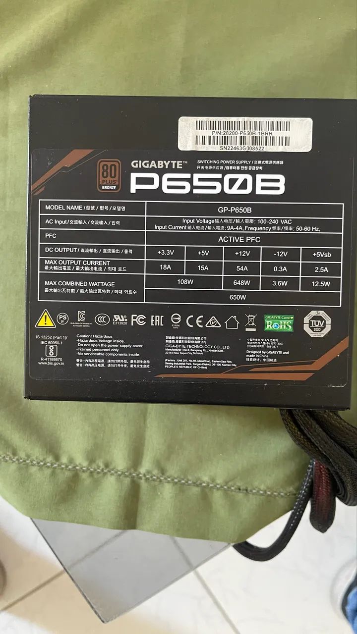 Fonte de alimentação GIGABYTE - Foto 2