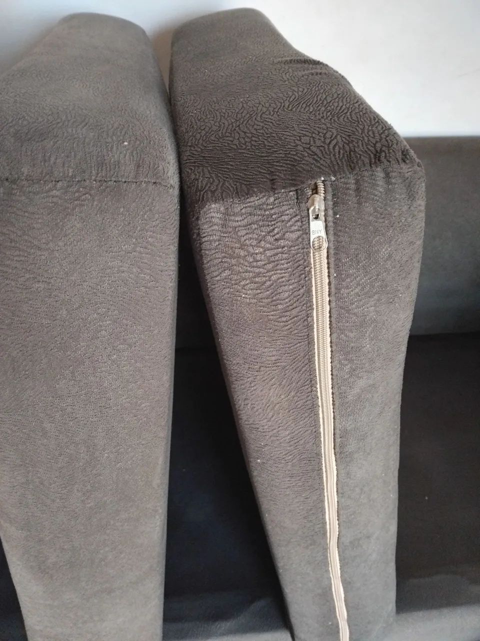 Sofa 3 lugares com almofadas e assentos móveis! - Foto 5