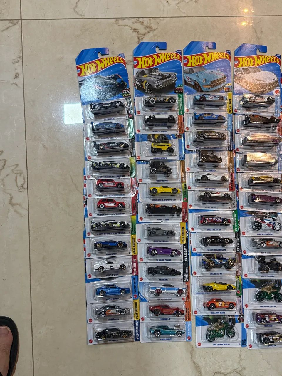Lote 72 minis hotwheels  - Foto 2