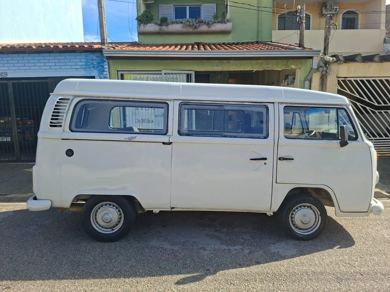 Volkswagen Kombi STANDARD 1.4 MI TOTAL FLEX 8V 2010