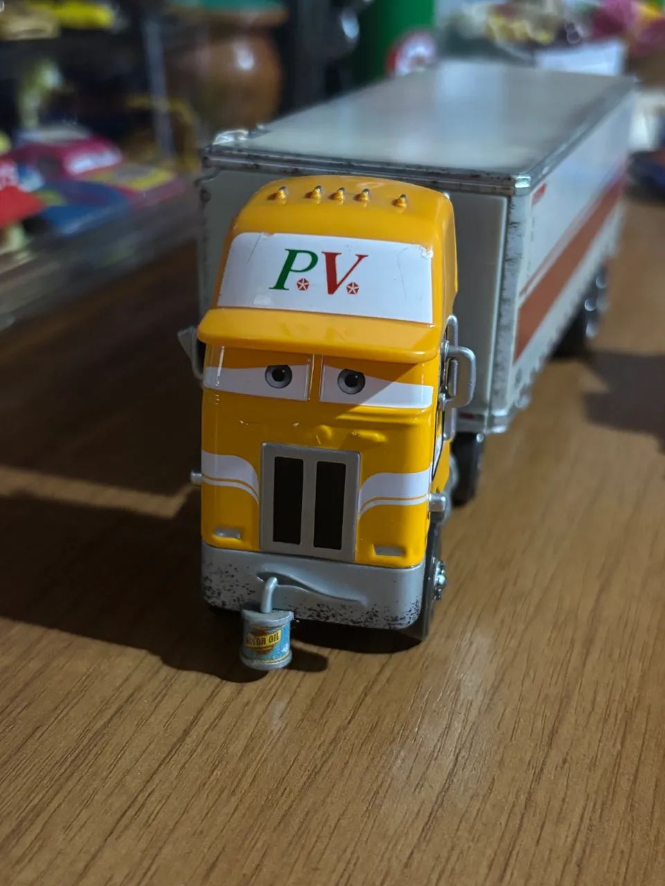 Miniatura Disney Pixar ?Carros? - Paul Valdez Hauler Loose