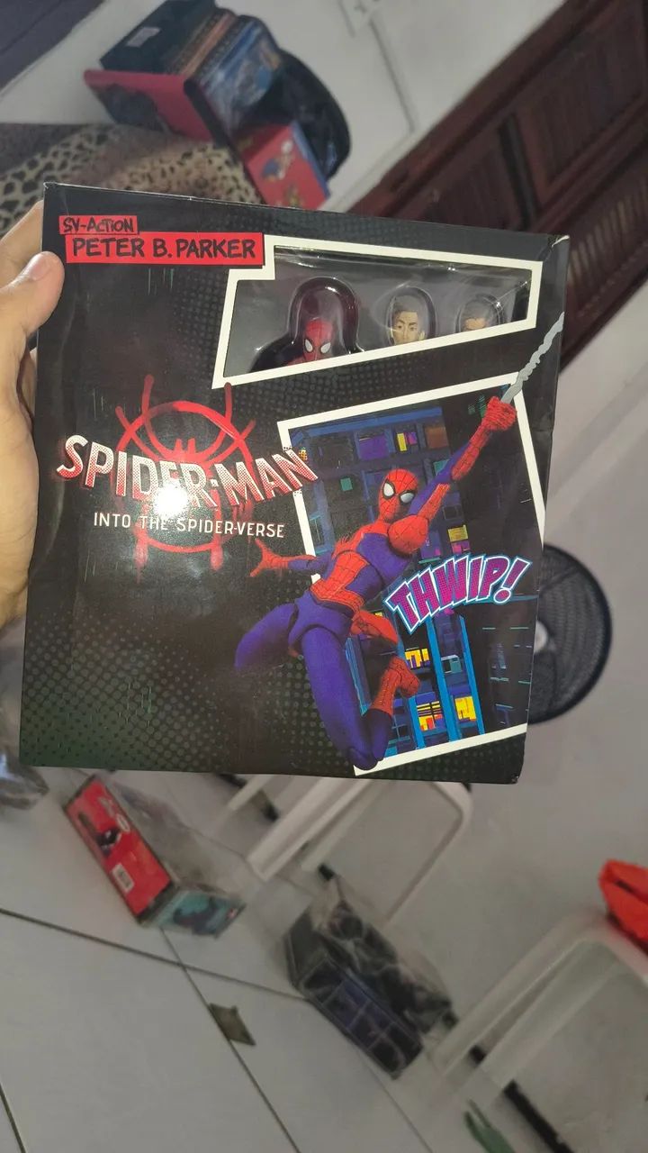 Boneco articulado homem aranha ( spider verse)